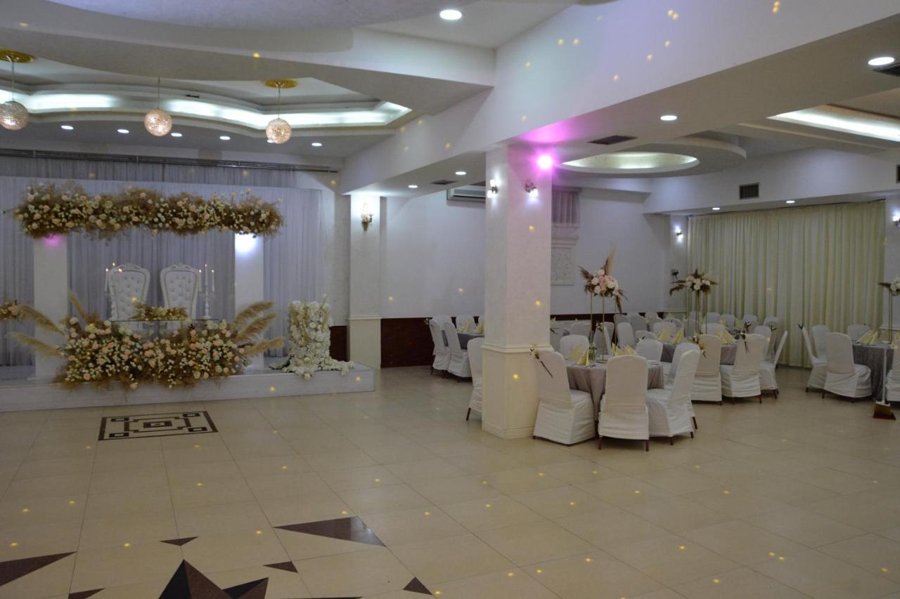 Arabella Hotel Kicevo Ngoại thất bức ảnh