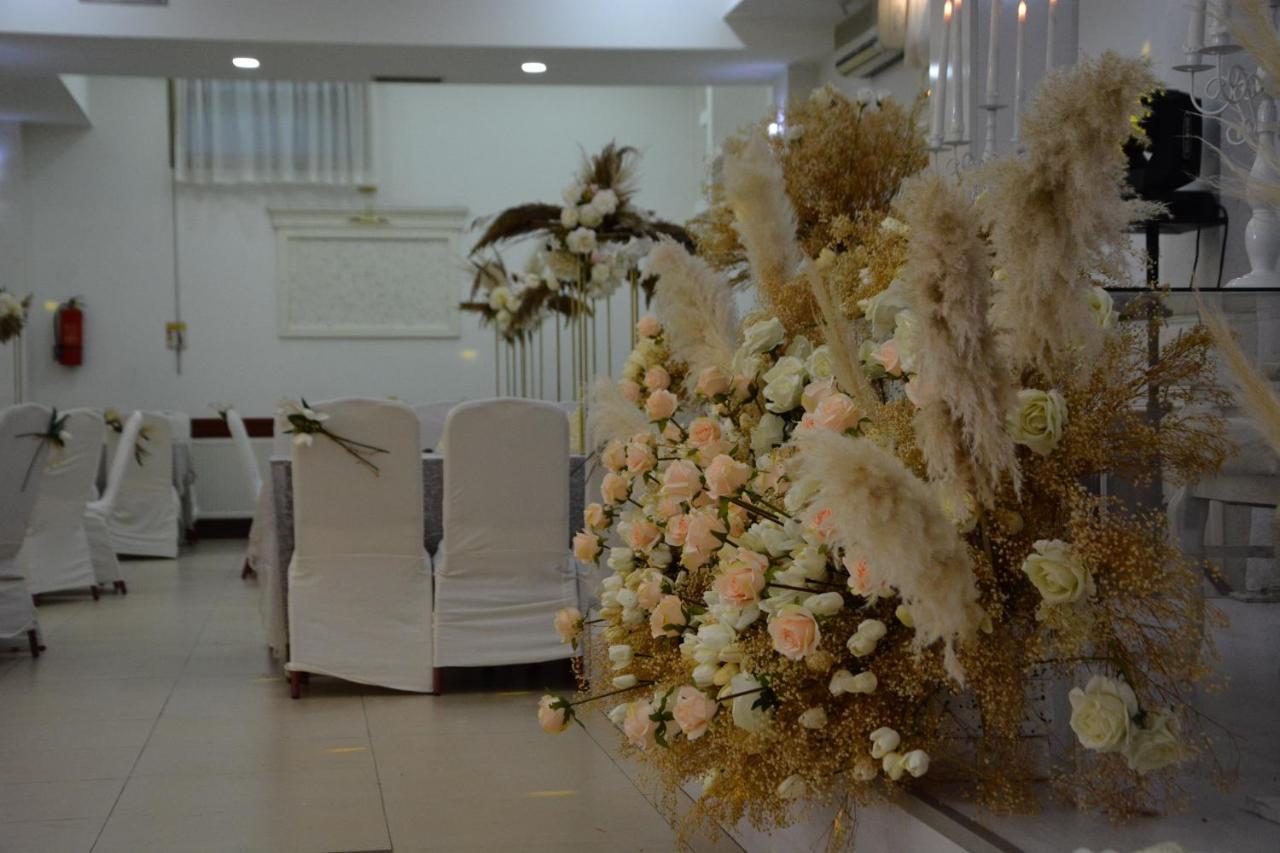 Arabella Hotel Kicevo Ngoại thất bức ảnh