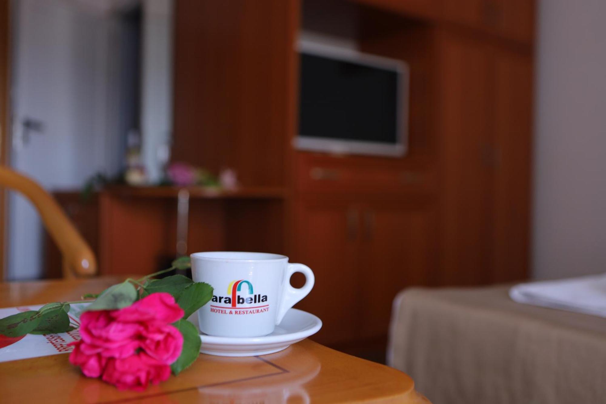 Arabella Hotel Kicevo Ngoại thất bức ảnh