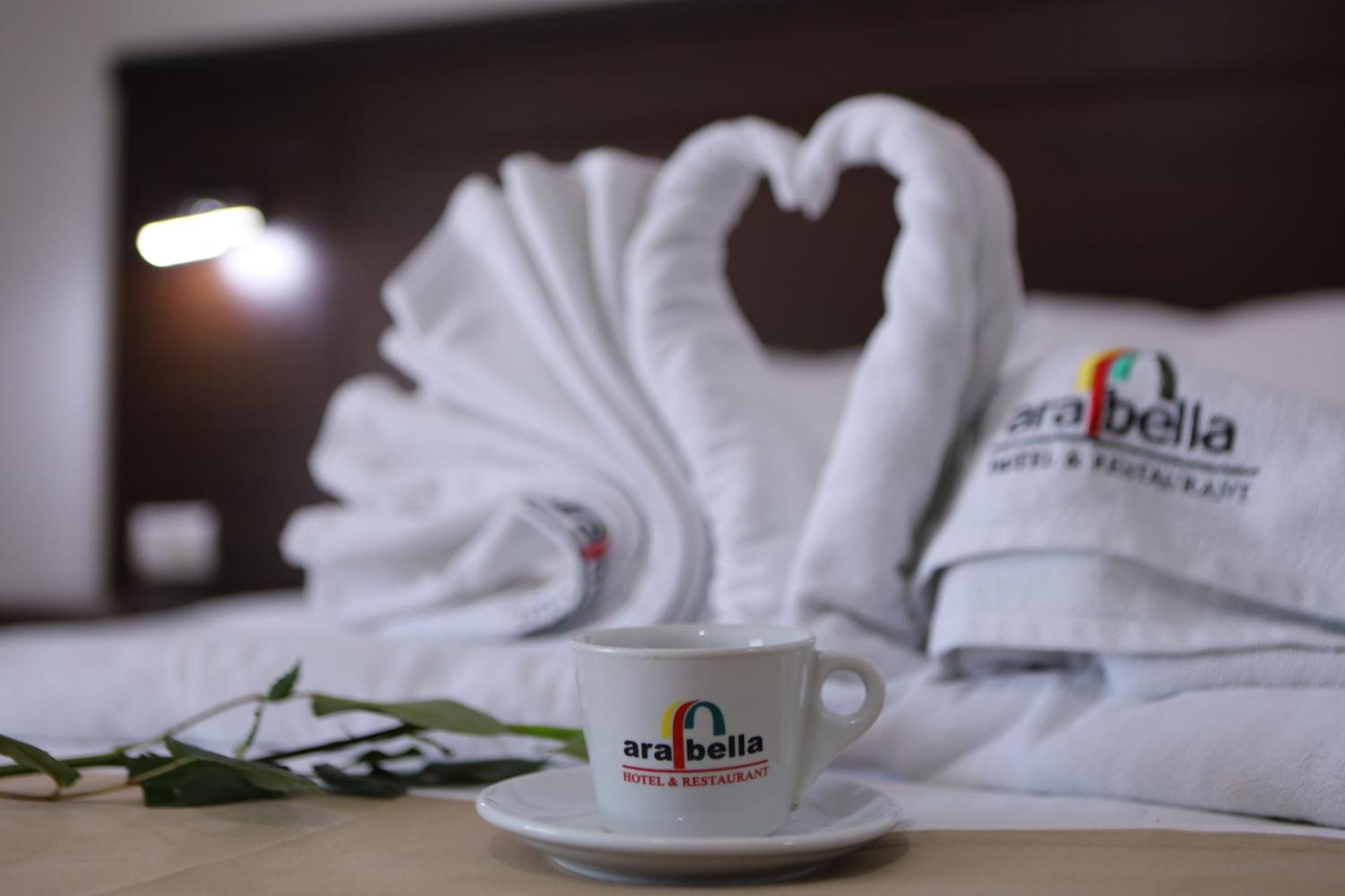 Arabella Hotel Kicevo Ngoại thất bức ảnh